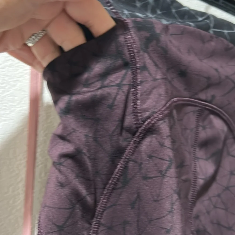 Lululemon Stash It Crop *Full-On Luxtreme